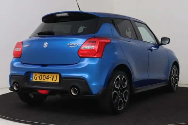 Suzuki Swift (2019) thumbnail 2