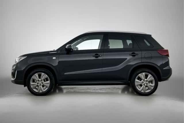 Suzuki Vitara (2022) thumbnail 3