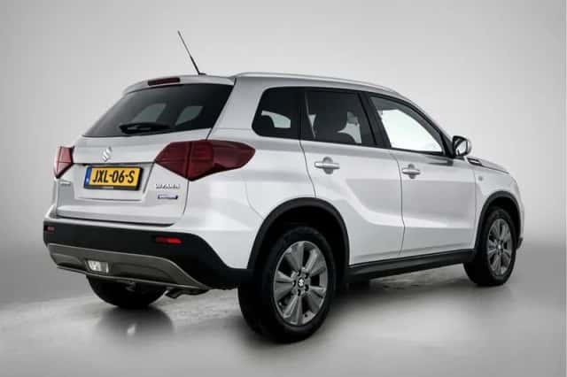 Suzuki Vitara (2023) thumbnail 2