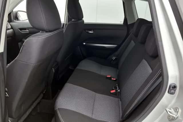 Suzuki Vitara (2023) thumbnail 4