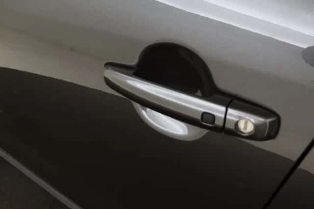 Suzuki S-Cross (2026) thumbnail 4
