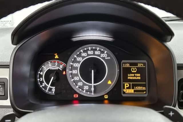 Suzuki Ignis (2024) thumbnail 5