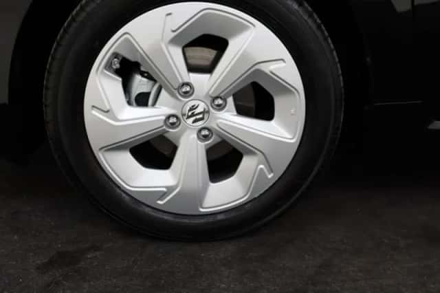 Suzuki Swift (2026) thumbnail 4