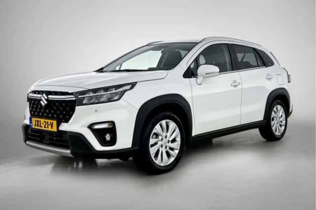 Suzuki S-Cross (2023) thumbnail 1