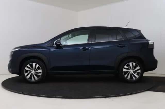 Suzuki S-Cross (2026) thumbnail 3