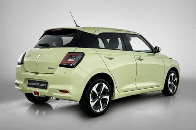 Suzuki Swift (2025) thumbnail 2