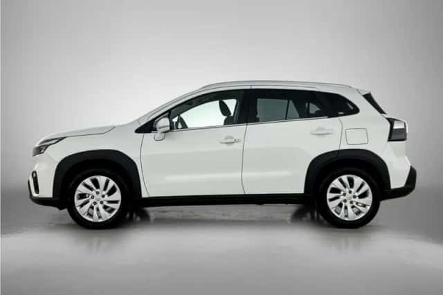 Suzuki S-Cross (2023) thumbnail 3