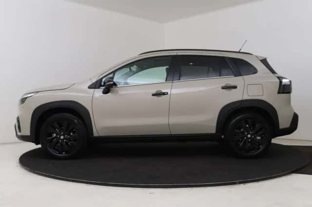 Suzuki S-Cross (2026) thumbnail 3