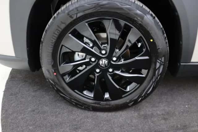 Suzuki S-Cross (2026) thumbnail 5