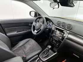 Suzuki Vitara (2023) thumbnail 6