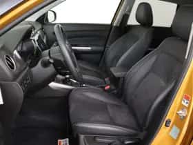 Suzuki Vitara (2025) thumbnail 9