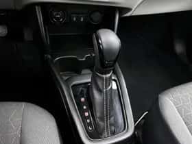 Suzuki Swift (2025) thumbnail 10