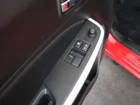 Suzuki Swift (2020) thumbnail 9