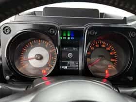 Suzuki Jimny (2019) thumbnail 5