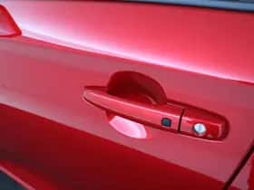 Suzuki Swift (2024) thumbnail 4