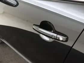 Suzuki S-Cross (2026) thumbnail 4