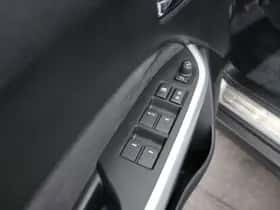 Suzuki Vitara (2018) thumbnail 9