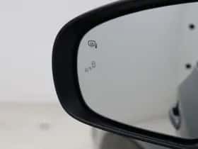 Suzuki Vitara (2021) thumbnail 9