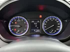 Suzuki S-Cross (2018) thumbnail 5
