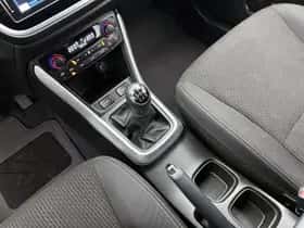 Suzuki S-Cross (2018) thumbnail 10