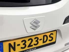Suzuki Swace (2021) thumbnail 19