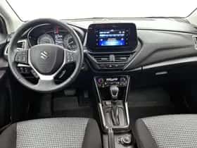 Suzuki S-Cross (2023) thumbnail 4