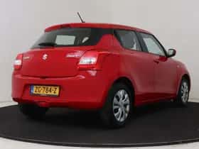 Suzuki Swift (2019) thumbnail 2