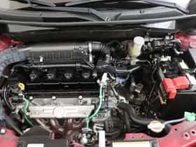 Suzuki Swift (2019) thumbnail 7