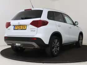 Suzuki Vitara (2022) thumbnail 2