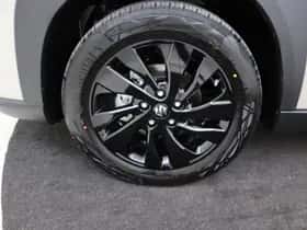 Suzuki S-Cross (2026) thumbnail 5