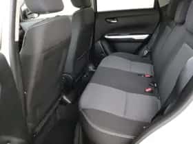 Suzuki Vitara (2018) thumbnail 30