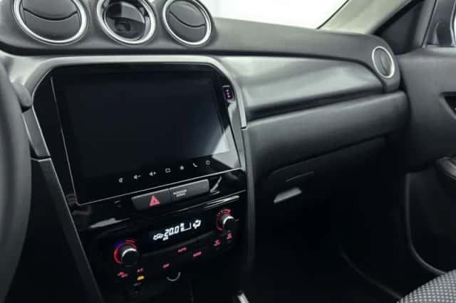 Suzuki Vitara (2026) thumbnail 6