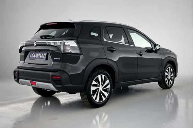 Suzuki S-Cross (2026) thumbnail 2