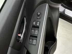 Suzuki S-Cross (2017) thumbnail 23