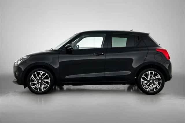 Suzuki Swift (2021) thumbnail 3