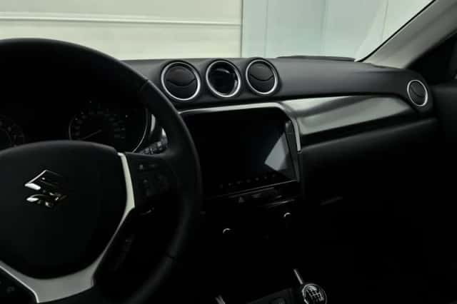 Suzuki Vitara (2026) thumbnail 6