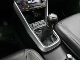 Suzuki S-Cross (2014) thumbnail 11