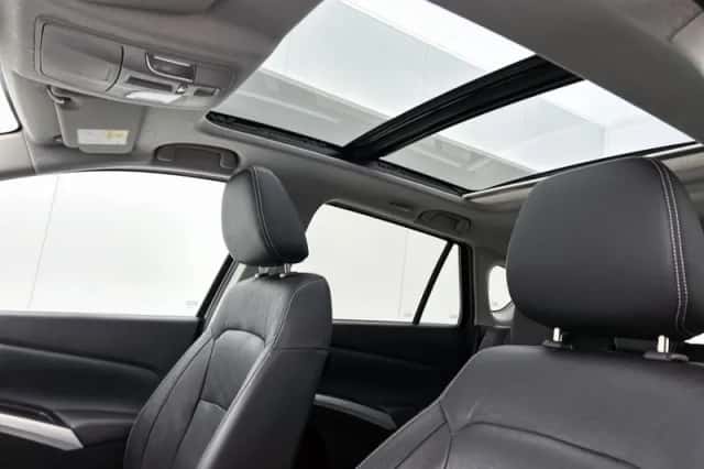 Suzuki S-Cross (2014) thumbnail 4