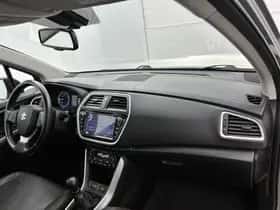 Suzuki S-Cross (2014) thumbnail 7