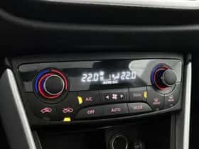 Suzuki S-Cross (2014) thumbnail 10