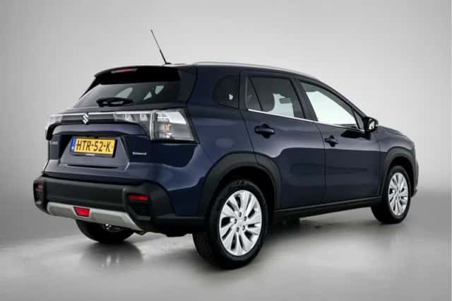 Suzuki S-Cross (2025) thumbnail 2