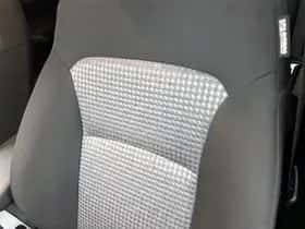 Suzuki S-Cross (2025) thumbnail 33