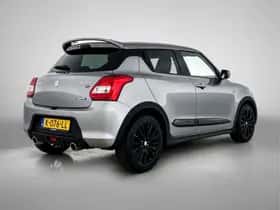 Suzuki Swift (2021) thumbnail 2
