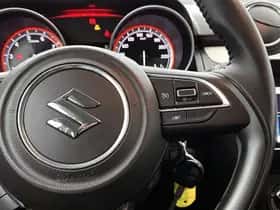Suzuki Swift (2021) thumbnail 14