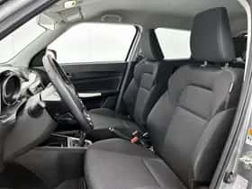 Suzuki Swift (2021) thumbnail 15