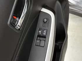 Suzuki Swift (2021) thumbnail 21