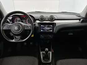 Suzuki Swift (2021) thumbnail 4