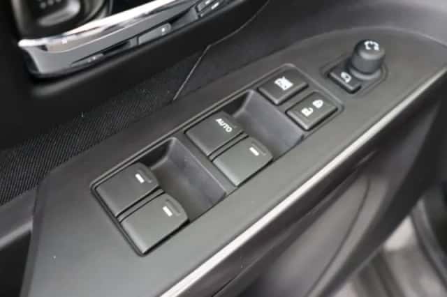 Suzuki S-Cross (2026) thumbnail 5
