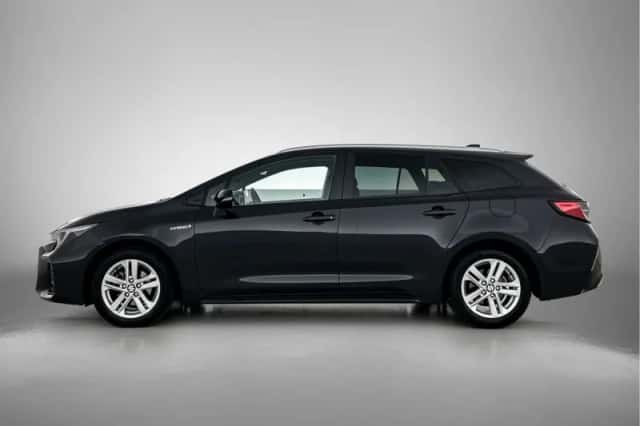 Suzuki Swace (2024) thumbnail 3