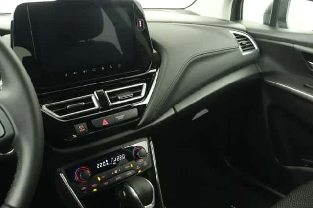Suzuki S-Cross (2026) thumbnail 6